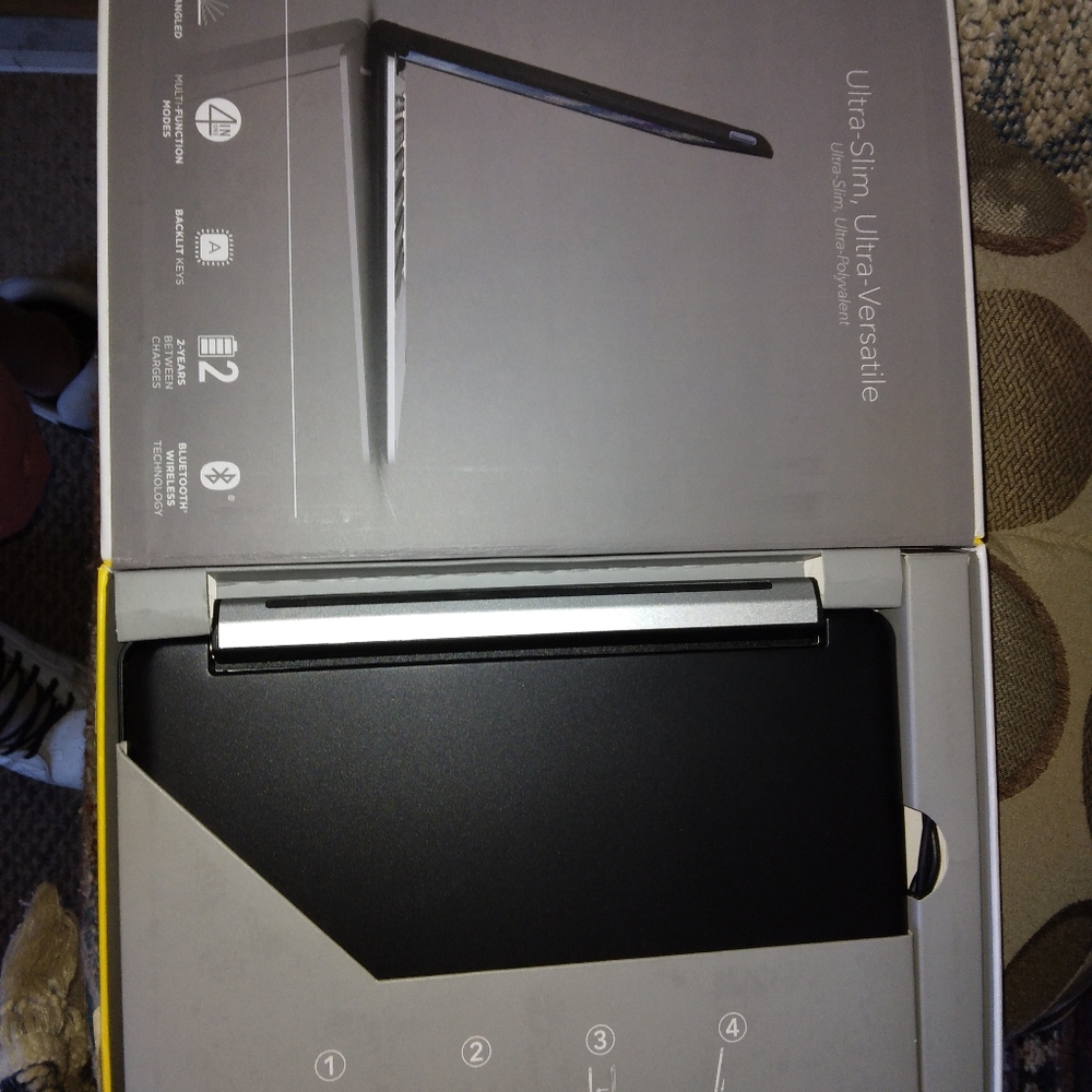 Case and keyboard for iPad air